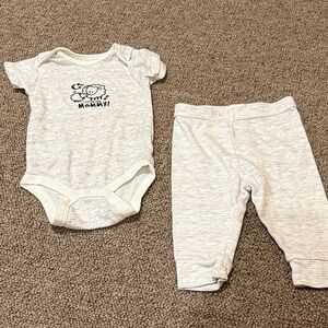 Garanimals Cream Baby Onesie